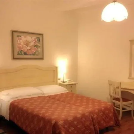 Umbria Отель 2*