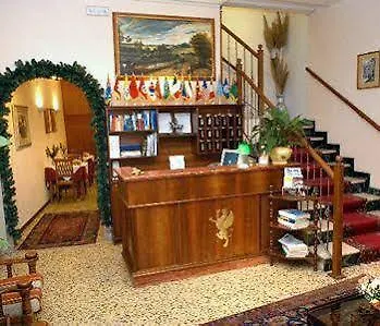 Отель Umbria 2*