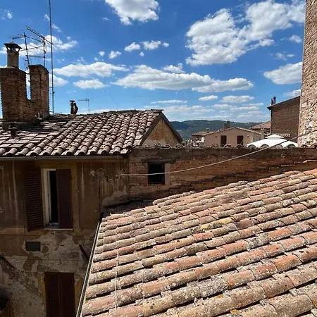 Отель Umbria 2*
