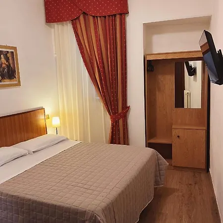 Hotel Umbria 2*