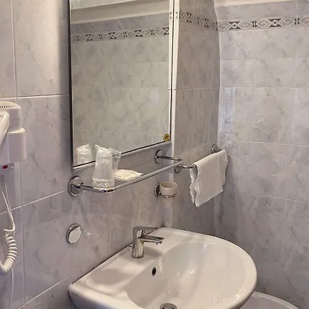 Hotel Umbria 2*