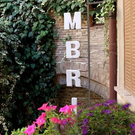 Umbria Отель 2*